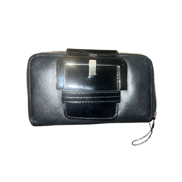 ✨Ted Baker Black Patent Leather Buckle Zip Around Wallet✨ - Picture 3 of 10